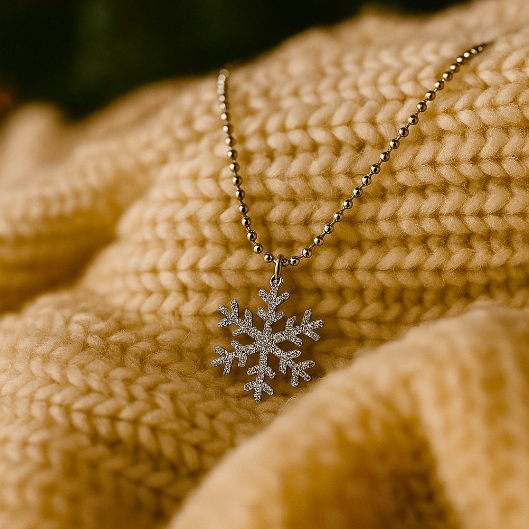 SNOWFLAKE NECKLACE